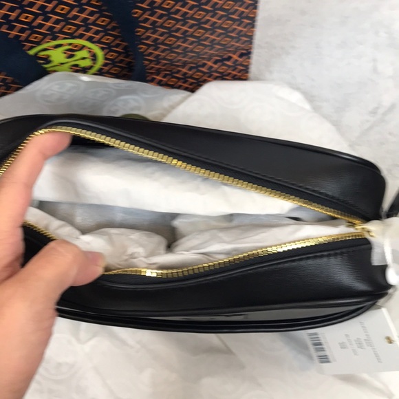 SOLD NWT TORY BURCH Alexa Stitch Camera - Picture 7 of 8